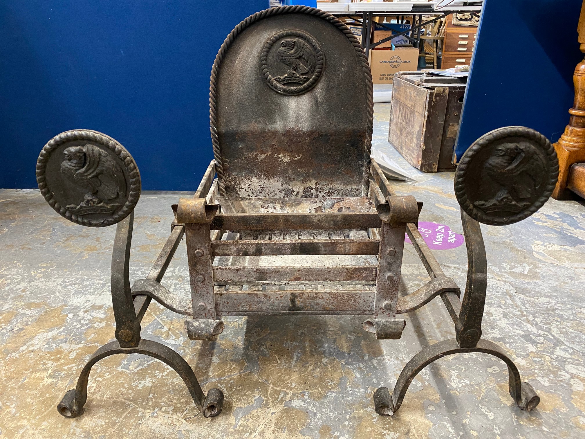 A late 19th/early 20th Century Imperial American fire grate.