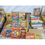 A selection of annuals including Tom and Jerry etc.
