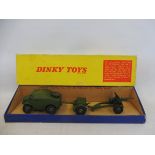 A Dinky Toys 697 25 pounder field gun set, boxed.