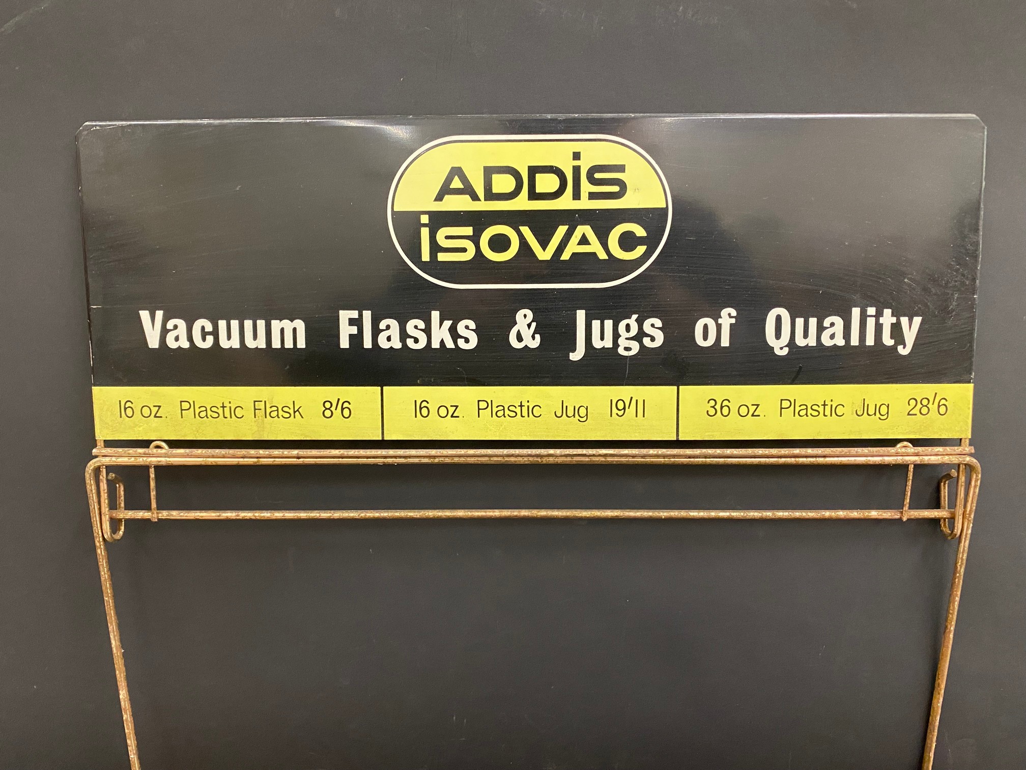 A circa 1960s shop counter dispensing rack advertising Addis Isovac 'vacuum flasks & jugs of - Image 3 of 3