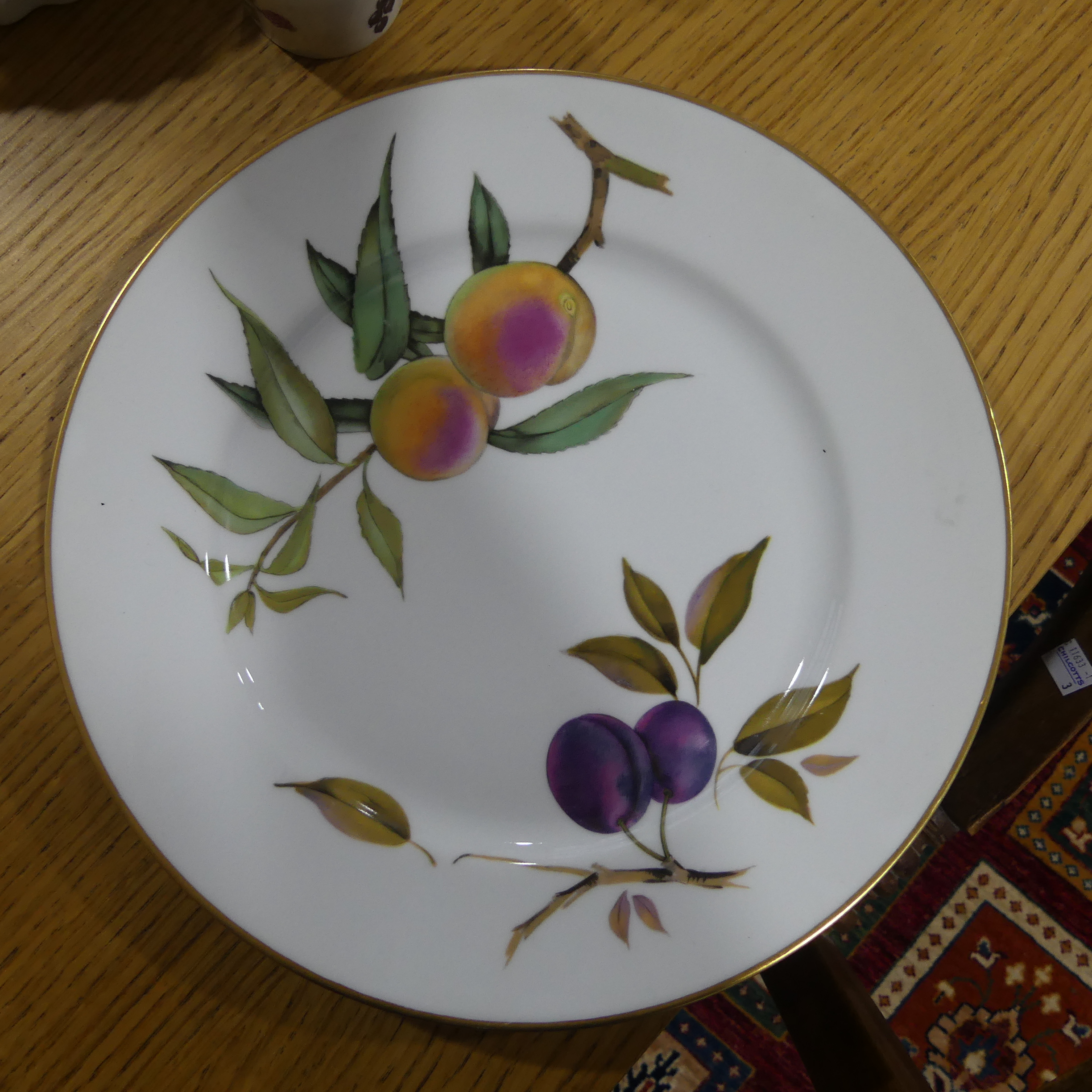 A Royal Worcester 'Evesham' pattern part Dinner Service, to include Dinner Plates, Dessert Plates, - Image 4 of 5