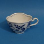 A small Meissen 'Onion' pattern Cup, with crossed swords mark to base.