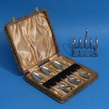 A small George V silver five bar Toast Rack, hallmarked Sheffield, 1917, with central ring handle,