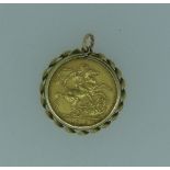 A George V gold Sovereign, dated 1912, in 9ct gold pendant mount, approx total weight 9.5g.