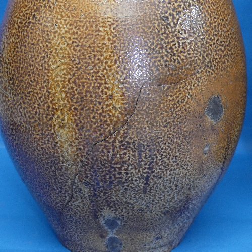 A large antique German salt-glazed stoneware Flagon, with handle and incised 'Z', H 36.5cm, together - Bild 3 aus 4