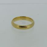 An 18ct yellow gold Wedding Band, Size M, 4.2g.
