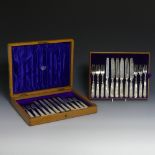 A cased set of six Edwardian silver Fish Cutlery, by Goldsmiths and Silversmiths, hallmarked London,