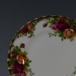 A Royal Albert 'Old Country Roses' pattern Tea Set, to include five Cups and Saucers, six Plates,