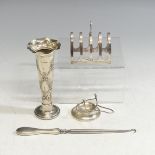 An Elizabeth II silver five bar Toast Rack, by Viner's Ltd., hallmarked Sheffield, 1962, with Gothic