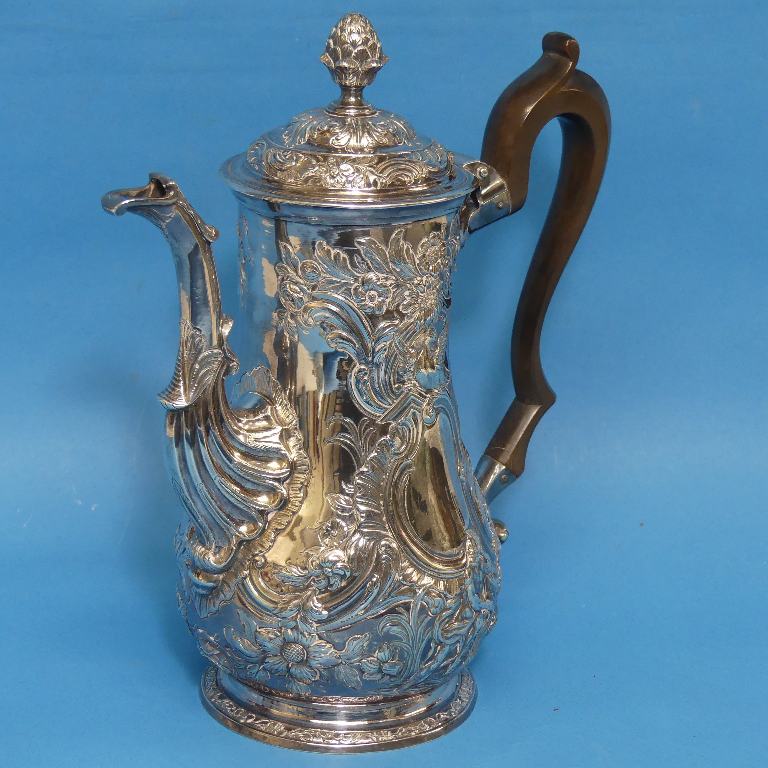 An 18thC Irish silver Coffee Pot, hallmarked for Dublin and with Hibernia mark, no makers mark or - Image 2 of 9