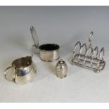 A George V silver five-bar Toast Rack, by Alexander Clarke & Co., hallmarks for Sheffield, 8cm wide,