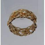 Stuart Devlin; 'The Welsh Gold Eternity Ring', with import marks for London, 1987, in 14ct gold of