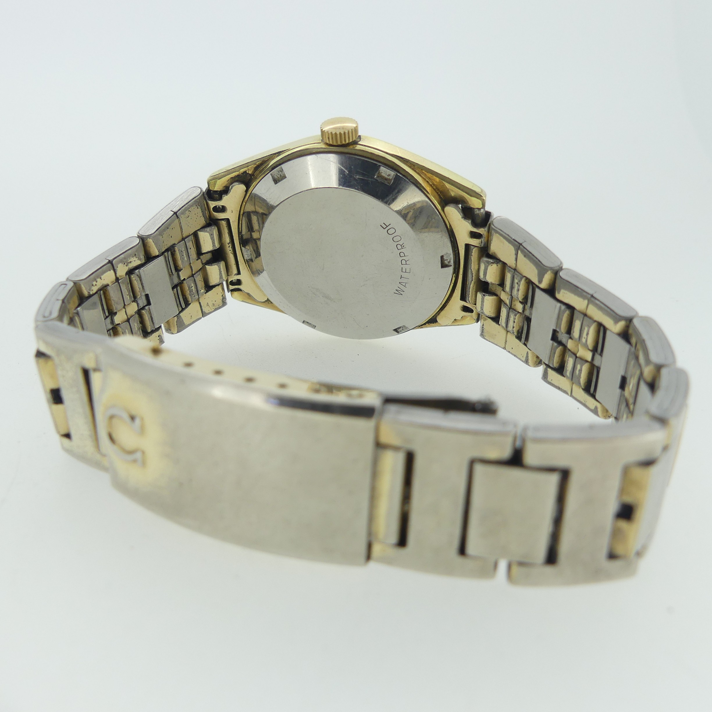 A gold-plated Omega Genève Automatic gentleman's Wristwatch, circa 1977, the silvered dial with - Image 3 of 4