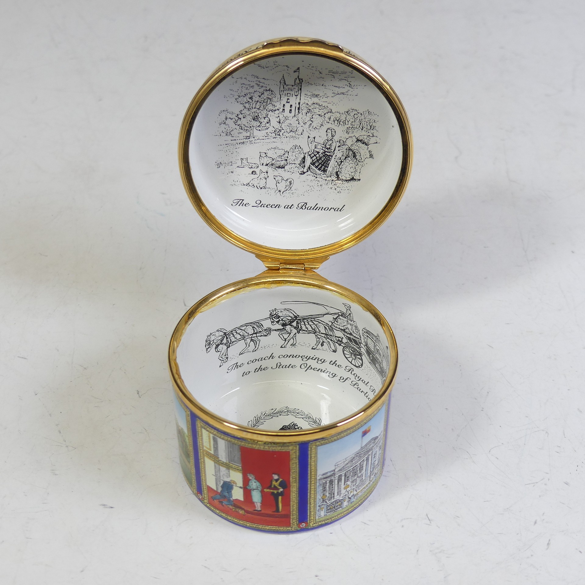 Royal Commemorative Halcyon Days Enamels Boxes: six hinged circular boxes, including The First State - Image 2 of 19