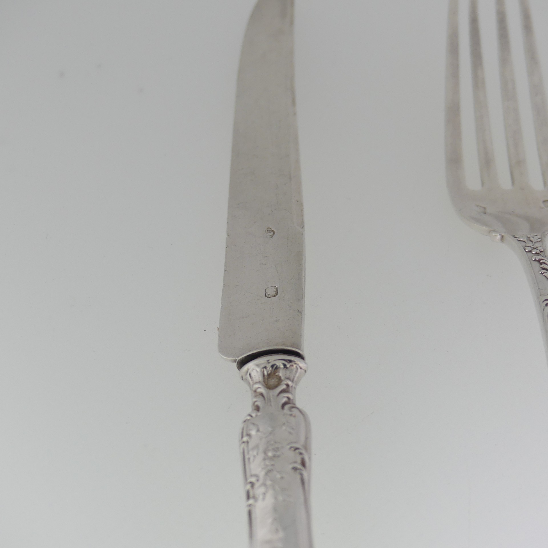 An early 20thC French silver Fork and Spoon, by Page Freres, with foliate decoration, the reverses - Image 3 of 5