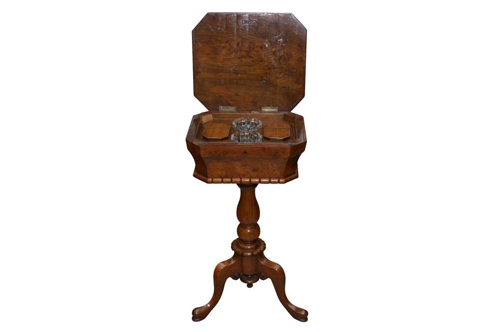 A WILLIAM IV FIGURED WALNUT TEAPOY - Bild 2 aus 9