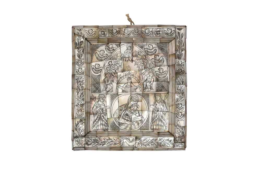 λ AN ENGRAVED AND TINTED MOTHER-OF-PEARL MOSAIC PANEL WITH CHRISTIAN ICONS Jerusalem, Holy Land, pos