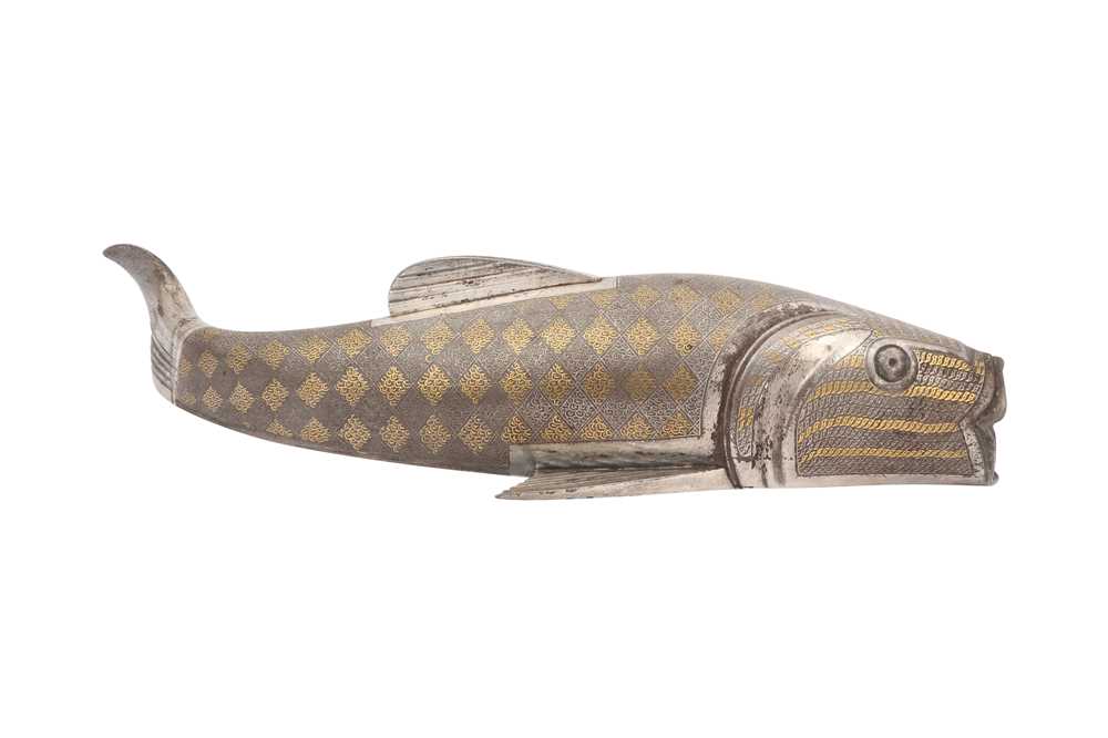 A DECORATIVE SILVER AND GOLD-INLAID (KOFTGARI) STEEL CARP Possibly Mayo School of Arts (modern-day N - Image 2 of 5