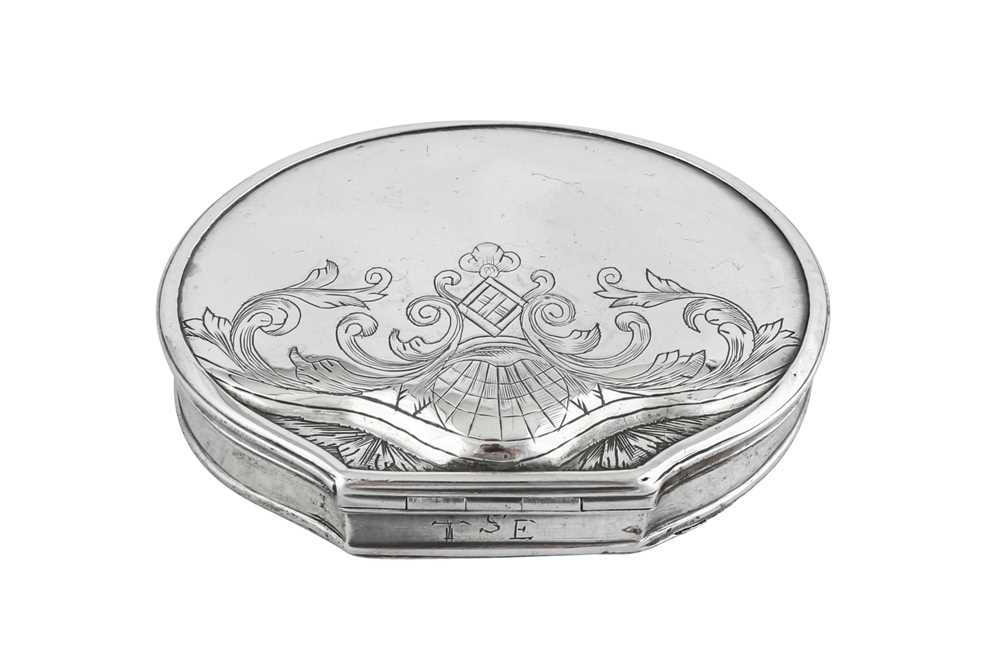 A George II silver snuff box, London circa 1731 by George Morland (this mark reg. 6th Sep 1731)