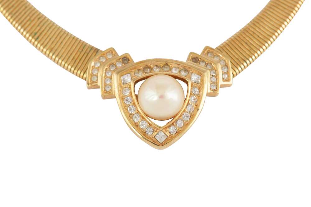 A FAUX PEARL NECKLACE BY CHRISTIAN DIOR - Image 2 of 3