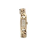 A LADIES CURB LINK 14K GOLD BRACELET MANUAL WATCH