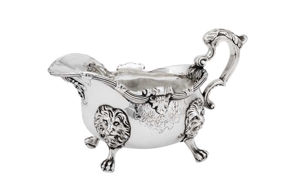 A rare pair of George II sterling silver sauceboats, London 1740 by Paul de Lamerie (Hertogenbosch 1 - Image 15 of 18