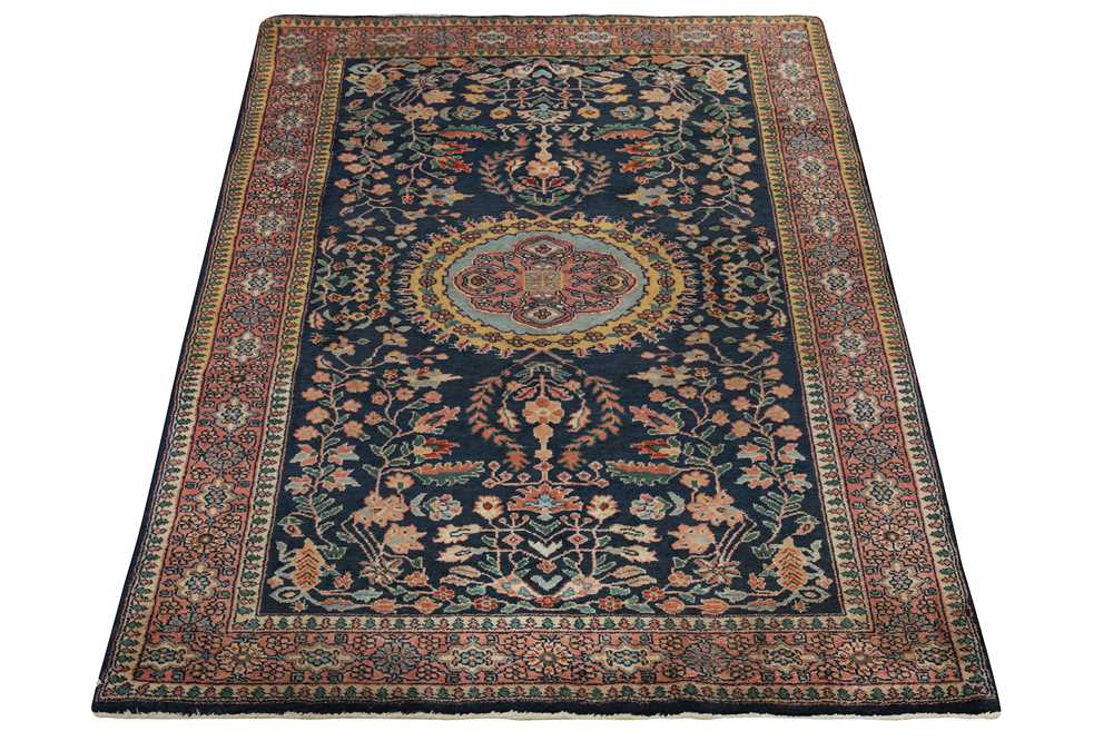 A FINE SAROUK RUG, WEST PERSIA - Image 2 of 8