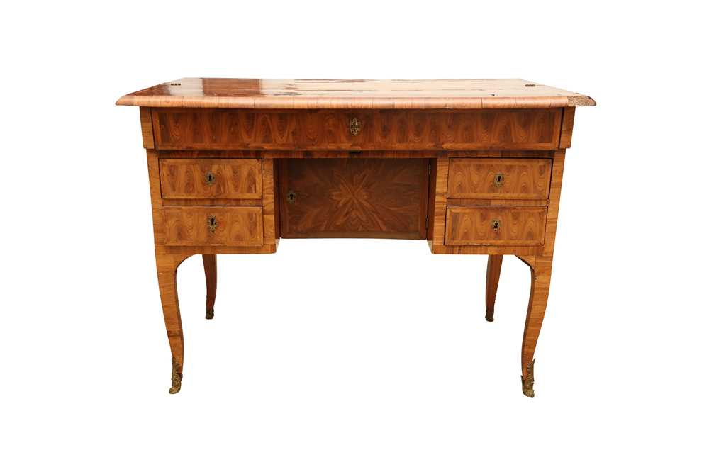 A LOUIS XV TULIPWOOD DESK, 18TH CENTURY