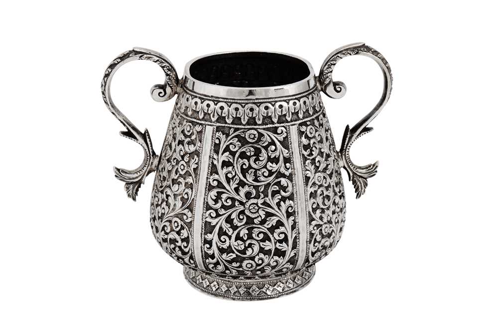 A LATE 19TH CENTURY ANGLO – INDIAN UNMARKED SILVER TWIN HANDLED SUGAR BOWL, CUTCH DATED 1894 - Image 2 of 3
