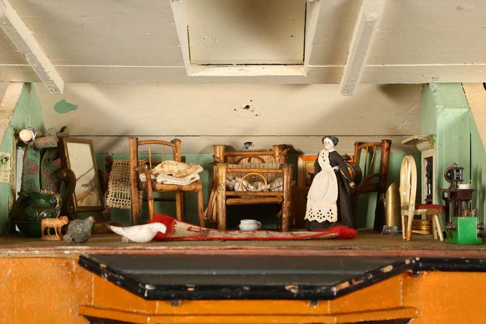 A 19TH CENTURY PAINTED DOLLS HOUSE 'THE TOWN HOUSE' - Image 3 of 14