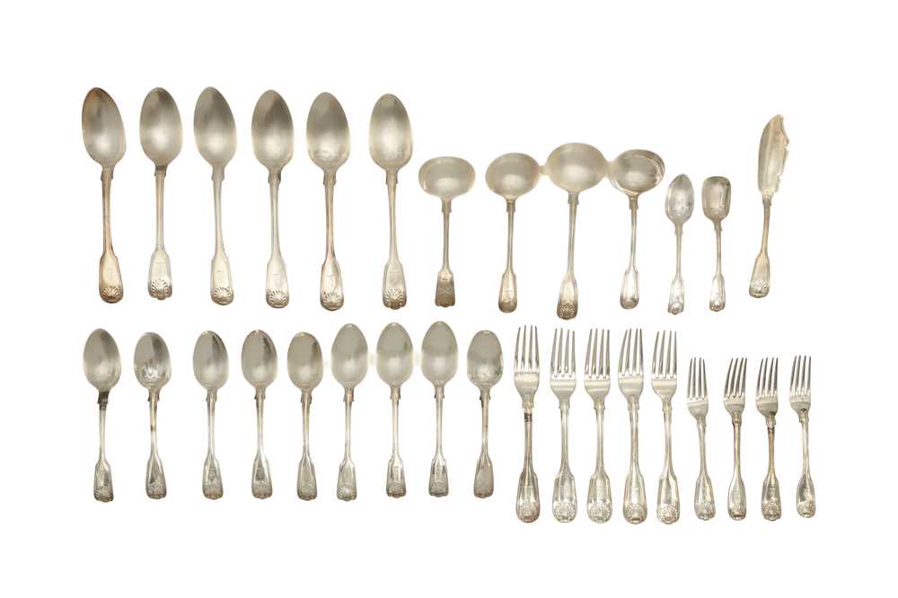 A GEORGE IV TO EDWARDIAN STERLING SILVER HARLEQUIN OR ASSEMBLED PART-TABLE SERVICE OF FLATWARE / CAN - Image 2 of 2