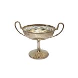 A GEORGE V STERLNG SILVER TWIN HANDLED PEDESTAL BOWL, BIRMINGHAM 1908 BY NATHAN AND HAYES