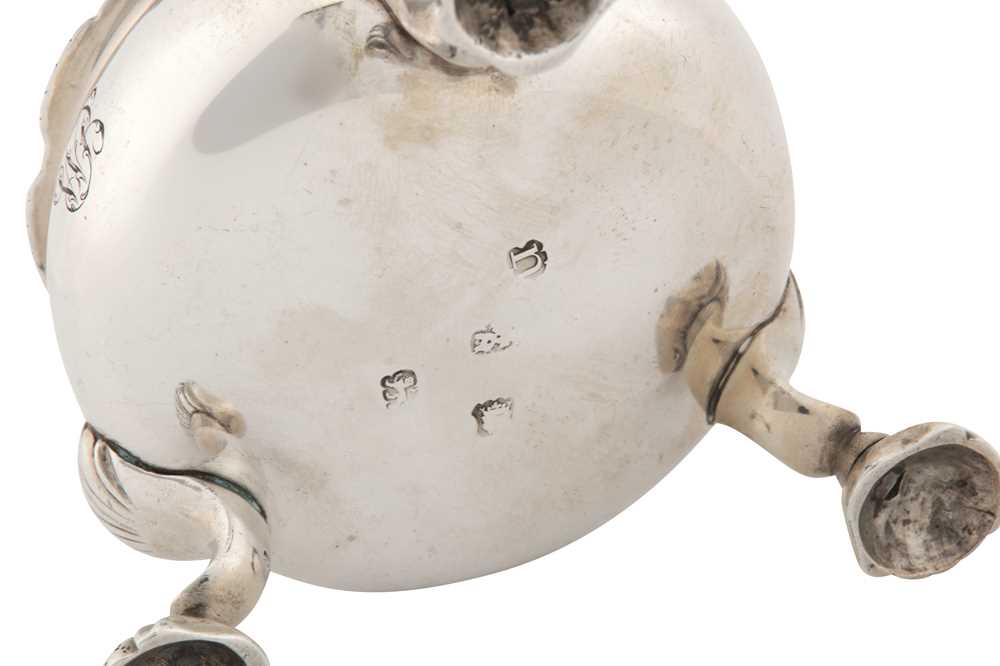 A GEORGE II STERLING SILVER SALT, LONDON 1755 BY DAVID HENNELL (FIRST REG.23RD JUNE 1736) - Image 3 of 3