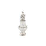 A GEORGE III STERLING SILVER PEPPER CASTER, LONDON 1765 BY JOHN DELMESTER