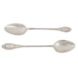 A PAIR OF EDWARDIAN STERLING SILVER BASTING SPOONS, SHEFFIELD 1915 BY WALKER AND HALL