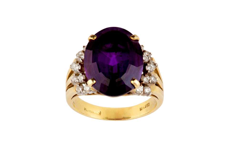 An amethyst and diamond ring - Image 3 of 5