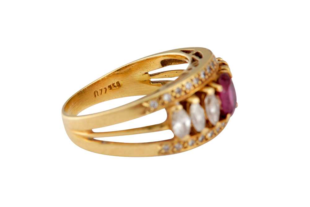 A ruby and diamond ring - Image 3 of 3