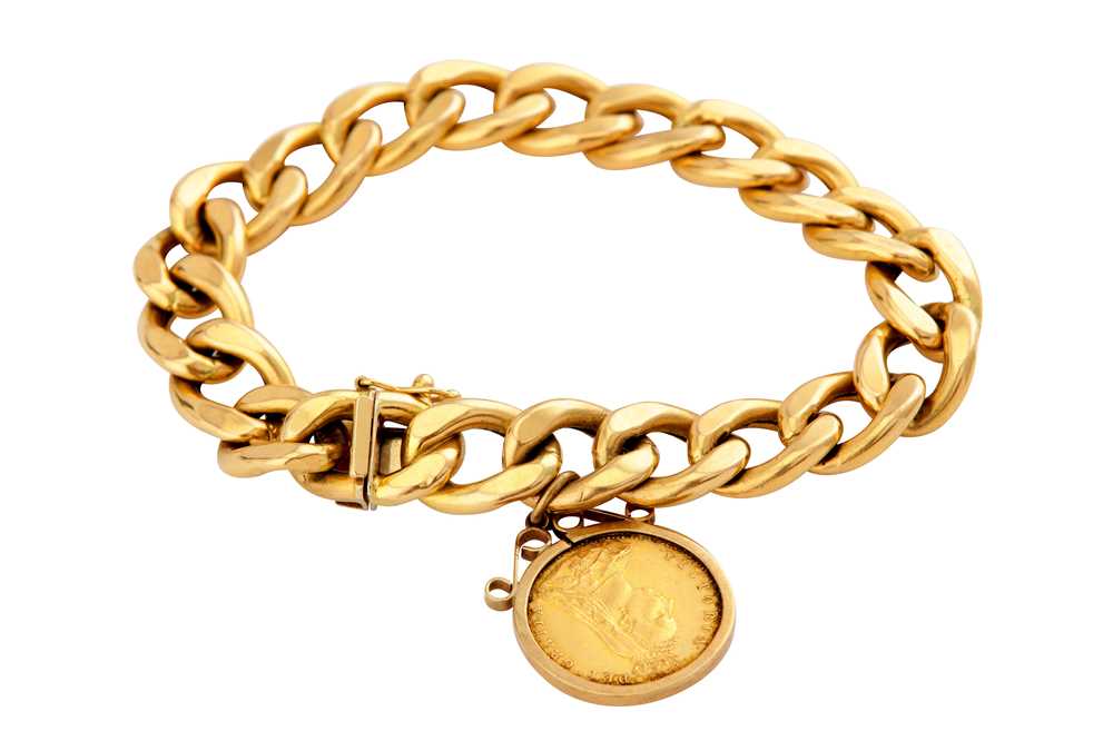 A curb-link bracelet - Image 2 of 3
