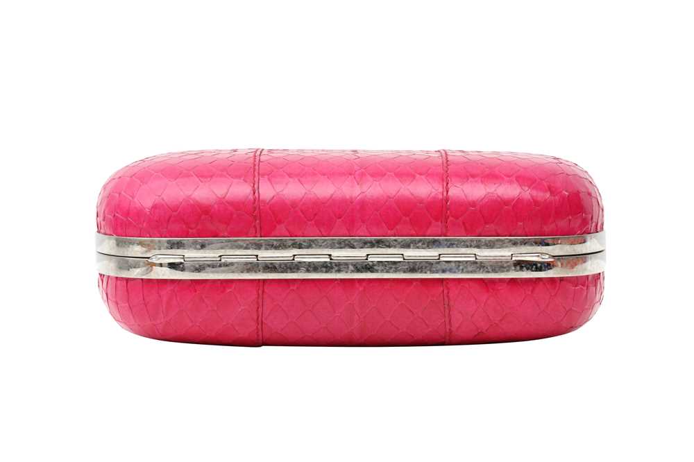 λ Alexander McQueen Pink Python Skull Clutch - Image 3 of 4