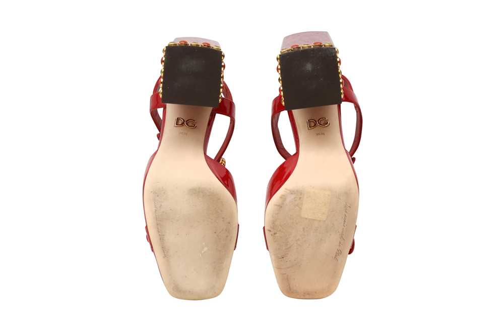 Dolce & Gabbana Red Embellished Block Heeled Pump - Size 36,5 - Image 4 of 4