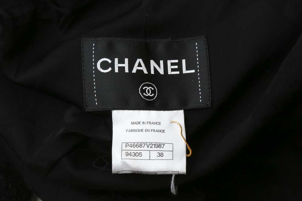 Chanel Black Wool Boucle Peplum Jacket - Size 38 - Image 5 of 5