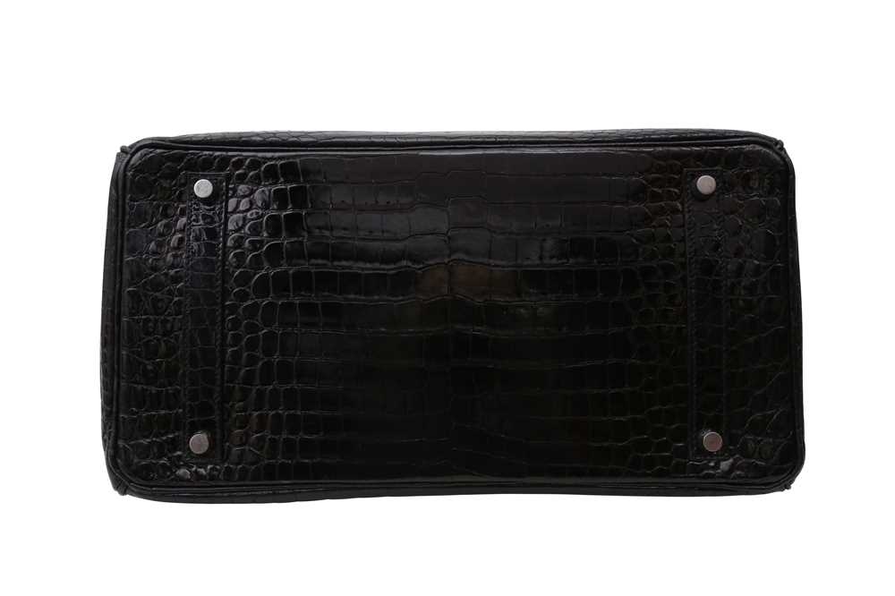 λ Hermes Shiny Black Porosus Crocodile Diamond Birkin 35 - Image 5 of 17