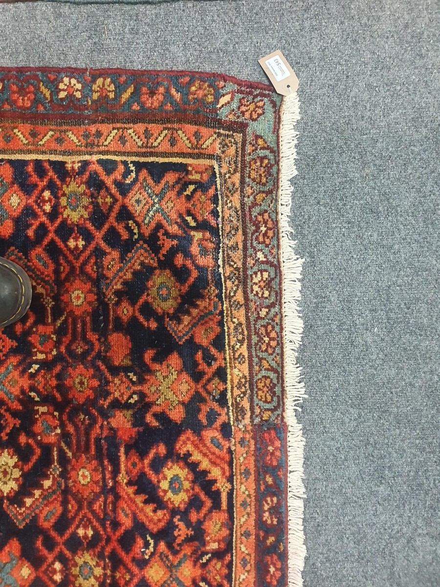 A Farahan runner, - Bild 5 aus 6