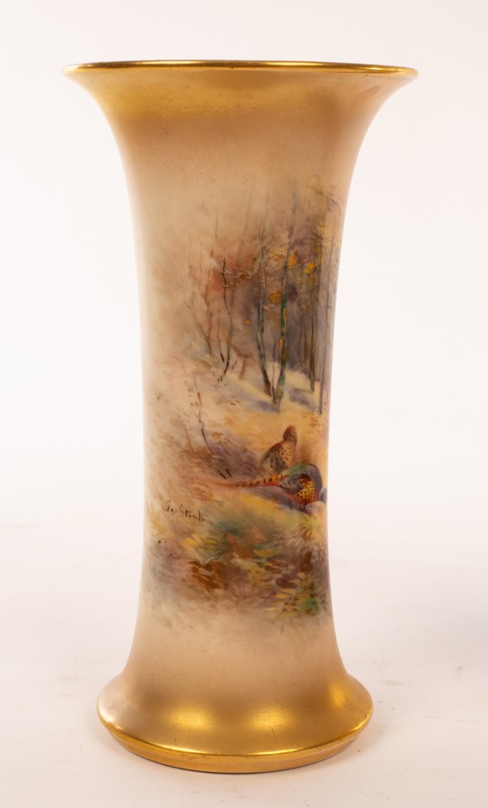 A pair of Royal Worcester waisted cylindrical vases, - Bild 2 aus 4