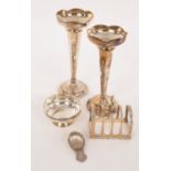 A silver toast rack, Viners, Sheffield 1926,