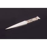 Christopher Nigel Lawrence: A silver letter knife, London 2000,