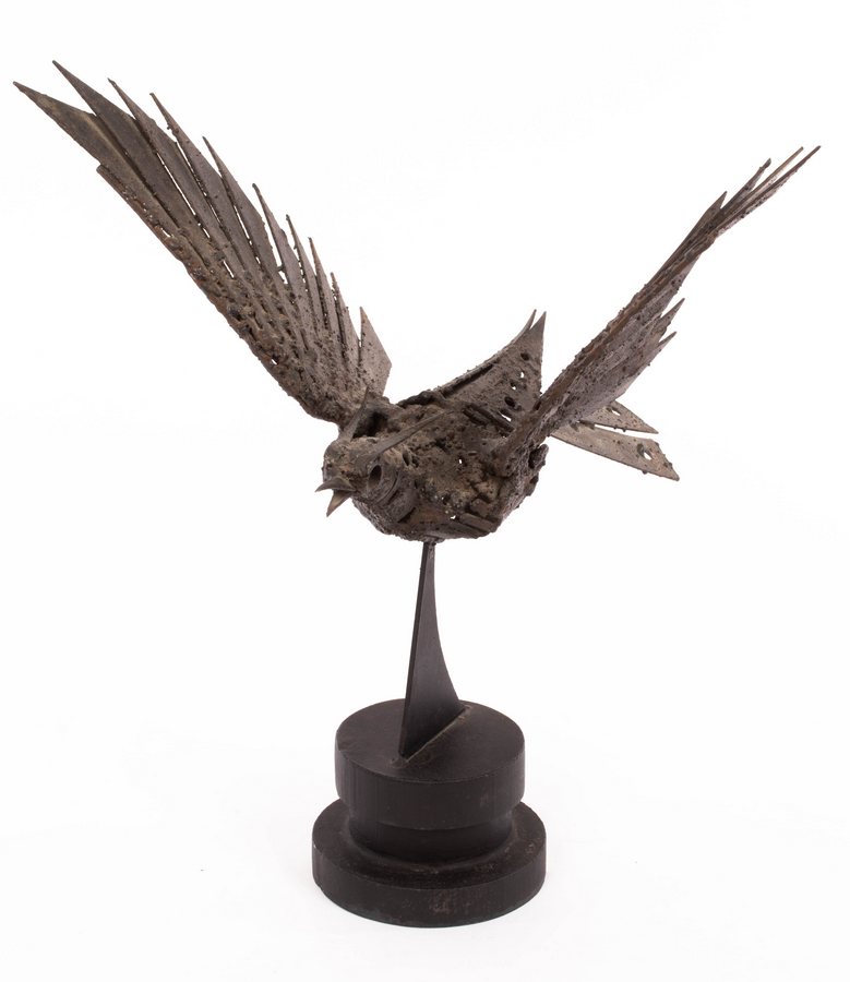Walenty Pytel (born 1941), Bird, metal sculpture, 40cm high/Note: Born in Poland, - Image 8 of 9