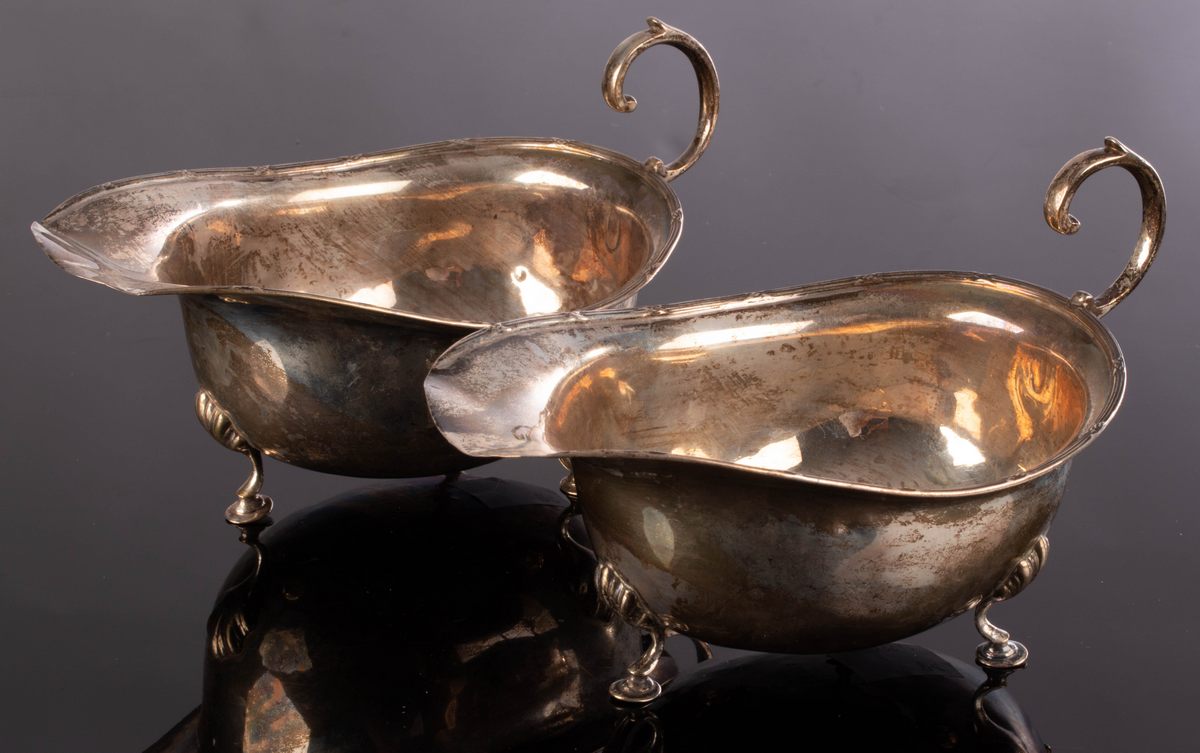 A pair of silver sauce boats, Birmingham 1919,