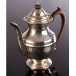 A silver coffee pot, Elkington & Co, Birmingham 1923,