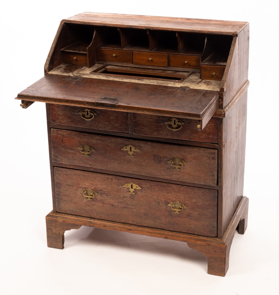 An early 18th Century oak bureau of small proportions, - Image 2 of 2